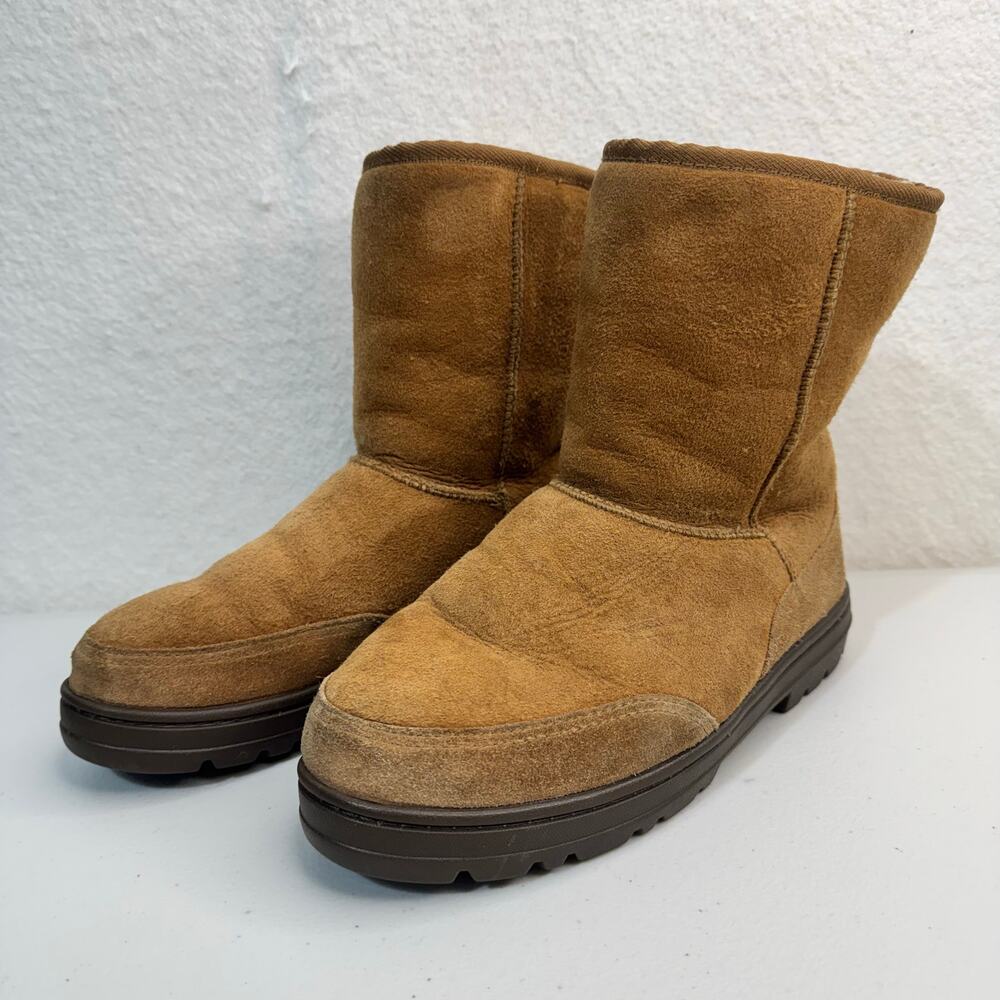 UGG Australia Classic Ultra Short Boots #5225 Chestnut Sheepskin Leather Size 9